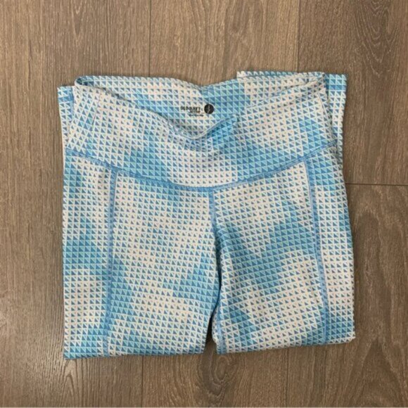 Old Navy Womens Capri Leggings Activewear Blue Geometric Printed Athletics Gym S - Picture 2 of 5